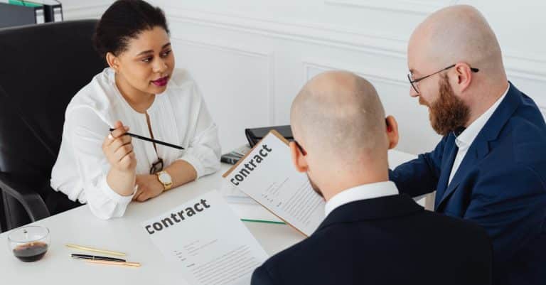Quelles sont les obligations légales des contrats de travail ?